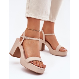 Eco lädersandaler på stolpen beige 1