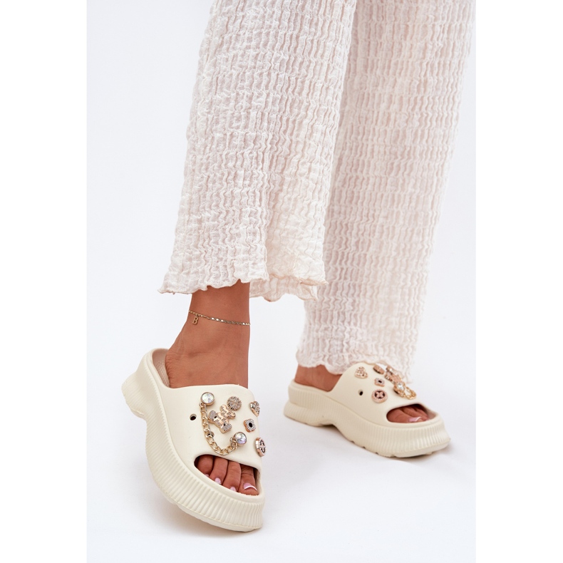 Kvinnors skum flip flops med gyllene stift ljus tiggare beige 2