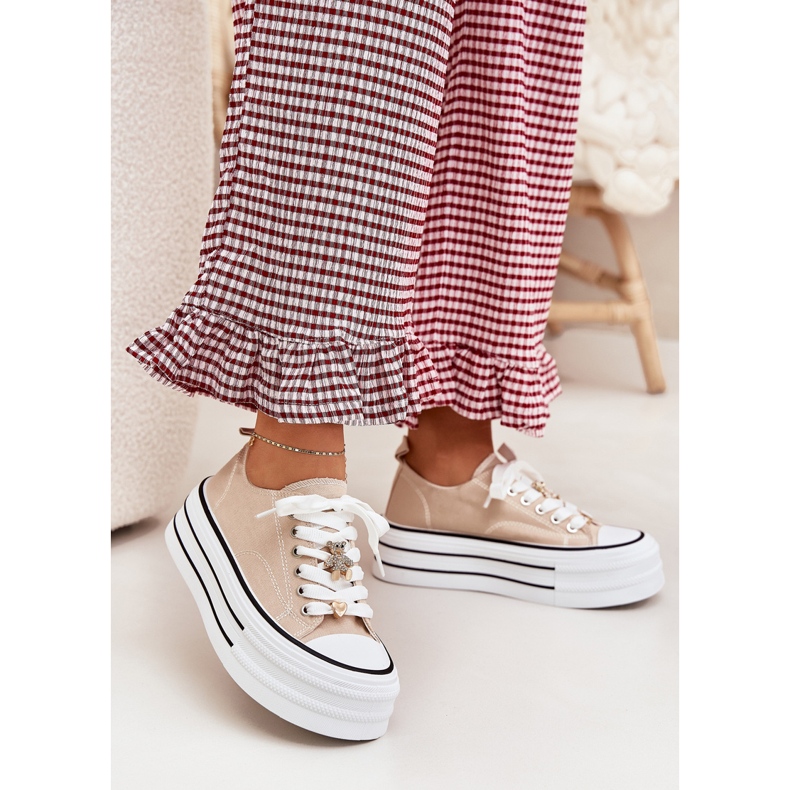 Kvinnors sneakers på plattformen med Golden Pins Beige 2