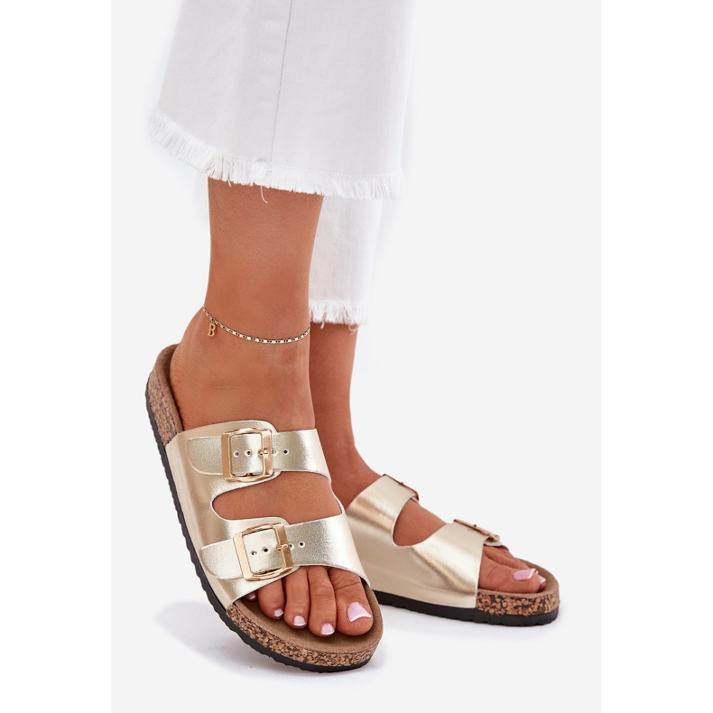 EVento Kvinnors flip flops med eko -läderspännen gyllene 1