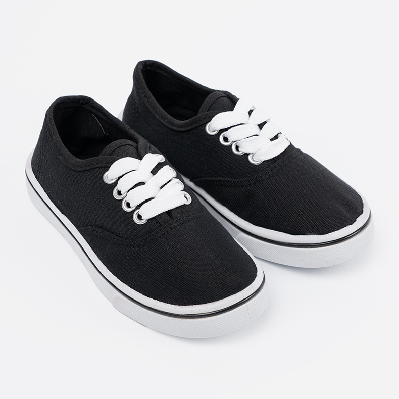 Klassiska svarta barnsneakers 2