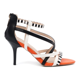 Shelvt Sandaler på höga och vita remmar mångfärgad 2