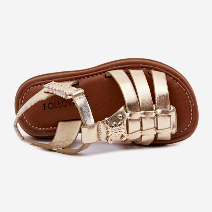 Flickas sandaler med en dekorativ gulddetalj gyllene 2