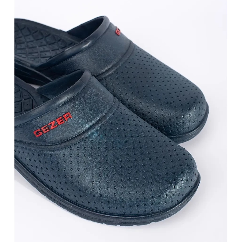 Marinblå klaffar med en full näsa 1