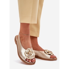 Läder platt sandaler med dekoration Chebello 4642 guld gyllene 1
