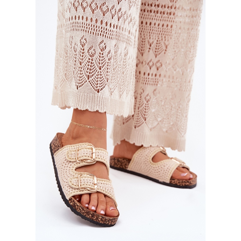 Virka kvinnors flip flops med gyllene spännen beige 2