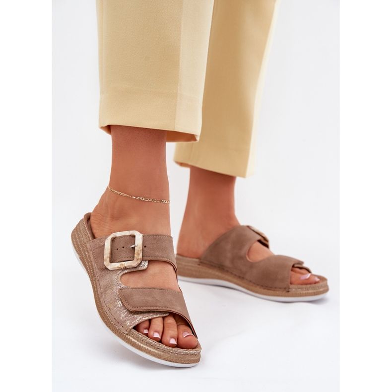 Kvinnors flip flops med ett spänne och kardborrborr inblu MK000013 Brown brun 2