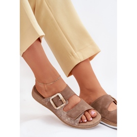 Kvinnors flip flops med ett spänne och kardborrborr inblu MK000013 Brown brun 5