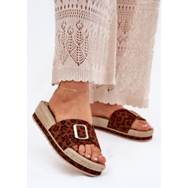 Kvinnors flip flops på plattformen med en gyllene spänne leopardspänne brun 2