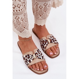 Flat -hanterade kvinnors flip flops med en båge -beige 5