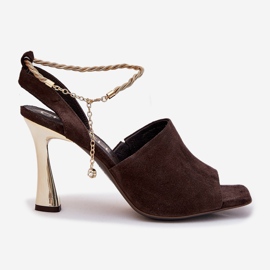 Sockesandaler på en hög häl med en dekorativ chebello 4440 chokladarmband brun 6