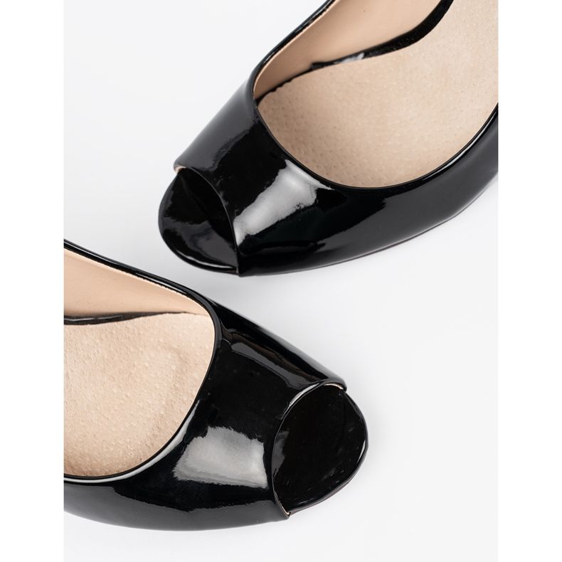 Seastar Svart lackerade pumpar med bara fingrar 2