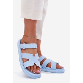 Kvinnors gummipipflops med ett blått bälte 1