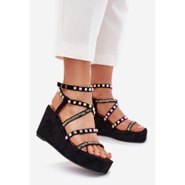 Kvinnors sandaler för kil med dekoration på ränder svart 1