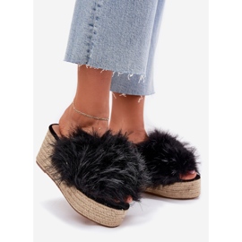 Kvinnors flip flops med kil med päls och fläta svart 1