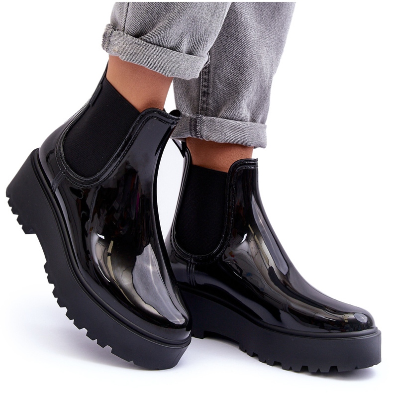 Kvinnors lackerade wellies på Big Star MM274395 Black Platform svart 6