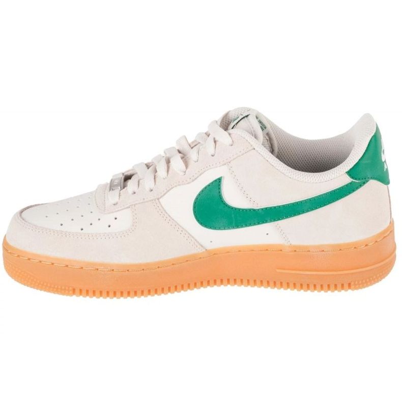 Nike Air Force 1 07 LV8 M FQ8714-001 Skor 1