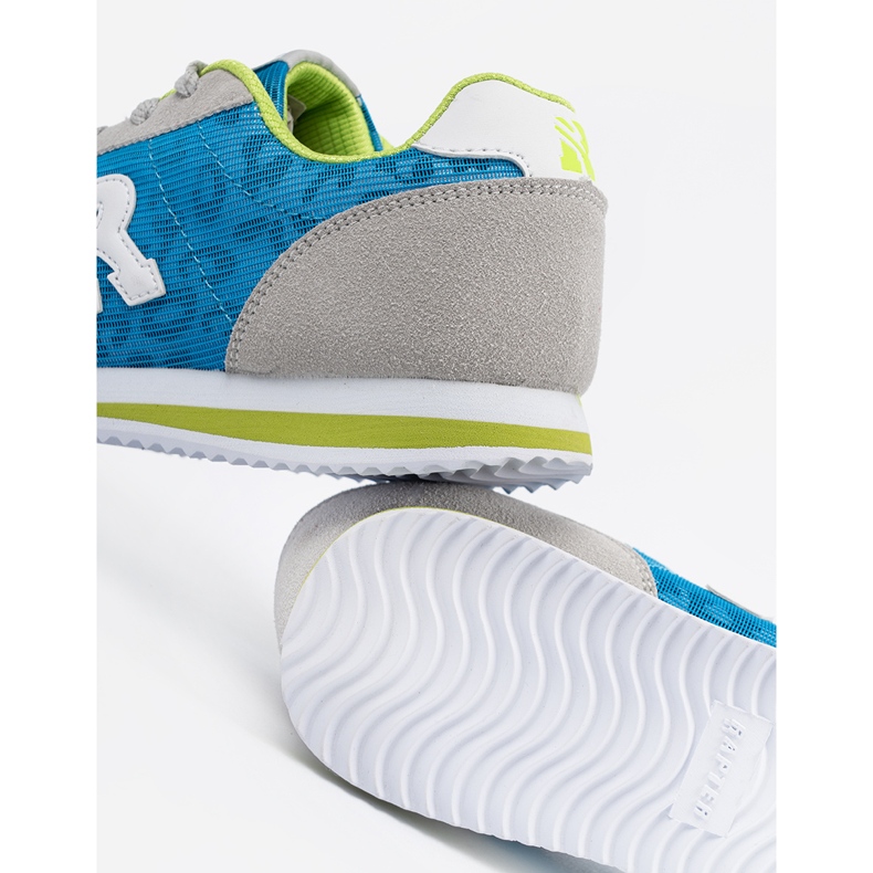 Shelvt Sneakers i nyanser av blått och grått 1