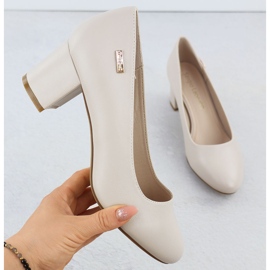 Pumpar på Sergio Leone PB178 Flesh -färgad post 1