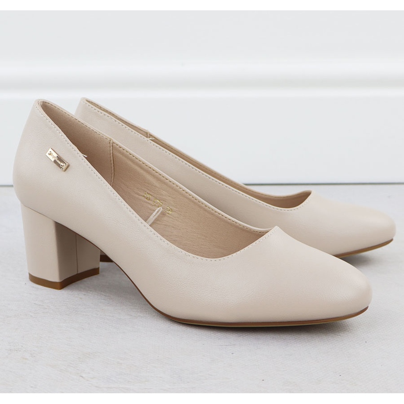 Pumpar på Sergio Leone PB178 Flesh -färgad post 2