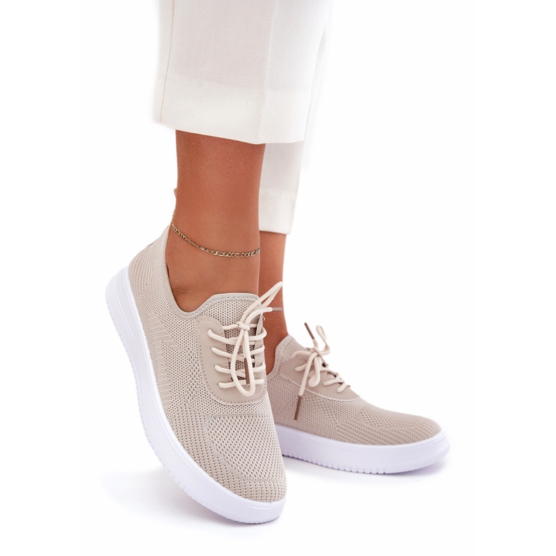 Seastar Material Slocked Sports Shoes on the Platform Women's Beige 1