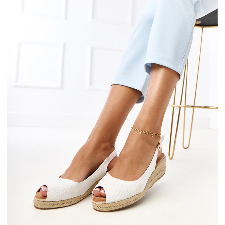 Vita espadrile sandaler på Nevarek kil 2