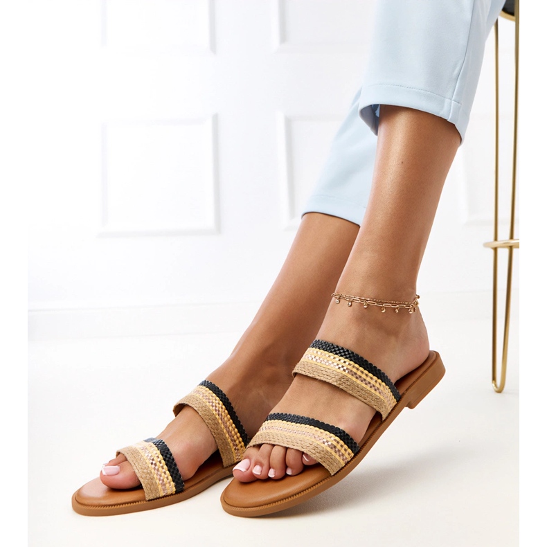 Svarta kvinnors tofflor med flätade Rios -ränder 2