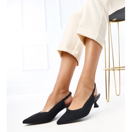 Svart materialpumpar med låg häl cassie 2