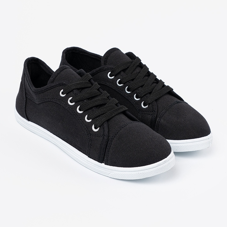 Shelvt Svarta snörda sneakers 2