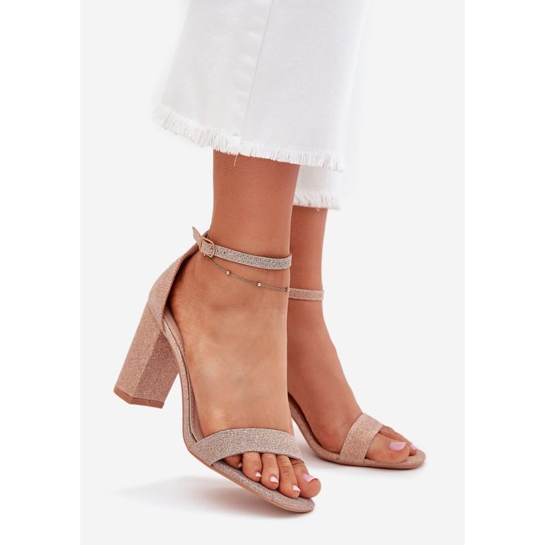 Boto Glänsande kvinnasandaler på Post Pink Kavina Gold gyllene 1