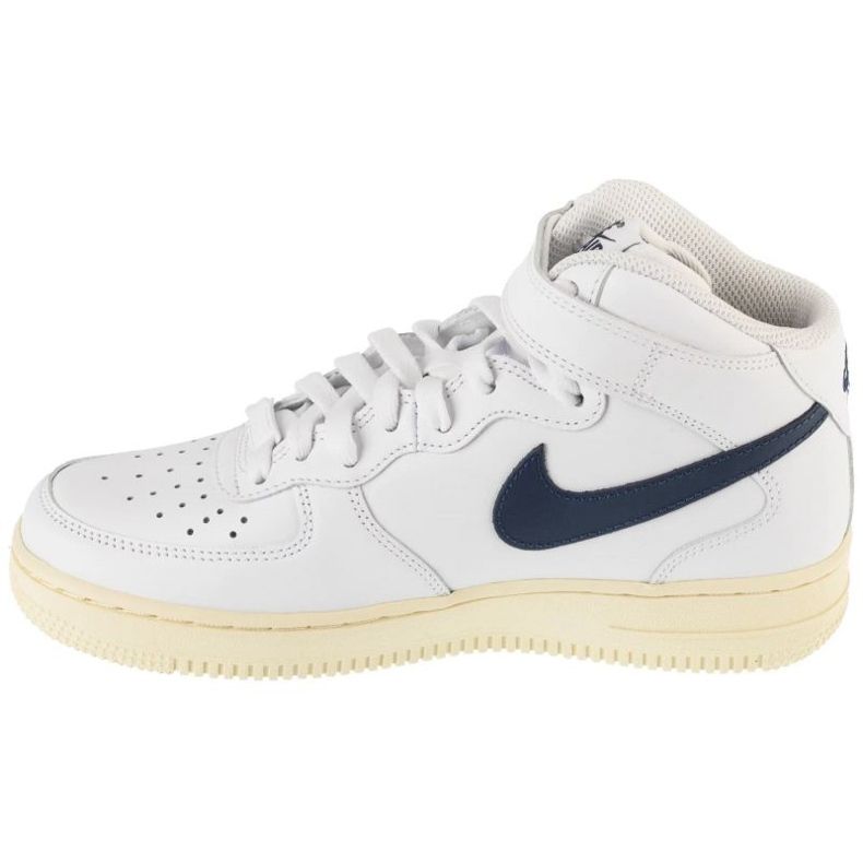 Nike Air Force 1 '07 Midskor i DD9625-105 vit 1