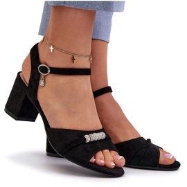 Vinceza Kvinnors eko-delade sandaler på posten med svarta dekorationer 4