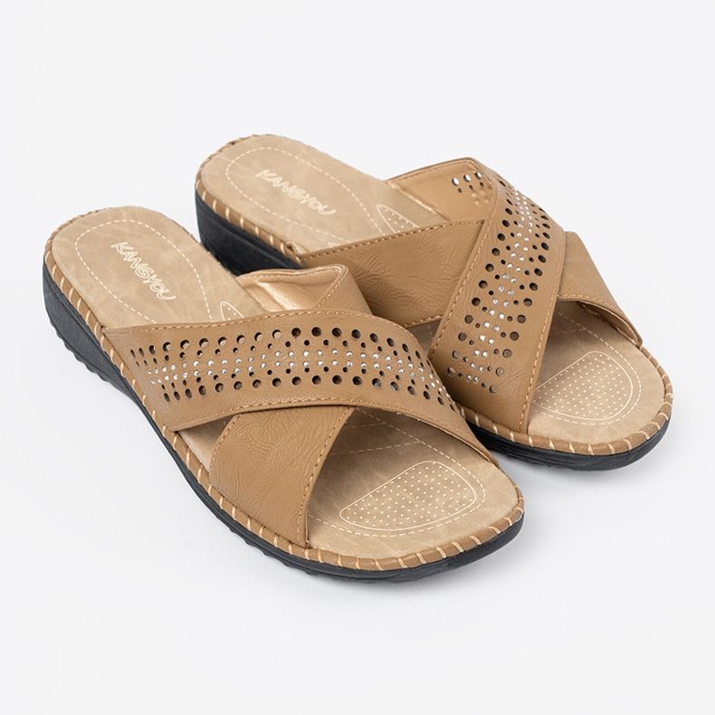 Shelvt Beige flip -flops med en öppenwork finish 2