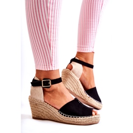 Bekväma damsandaler på kilsvart Dellia 2