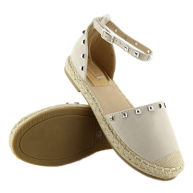 Espadrillor med nitar beige 99-26 beige 2