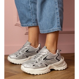 Silversportsneakers på en elegant sula silver- 1