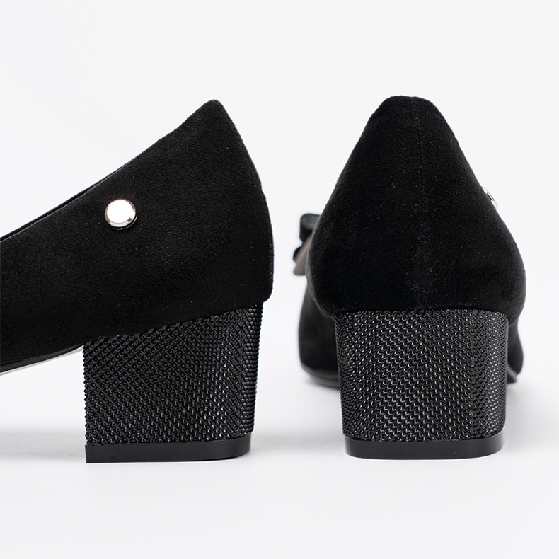 Goodin Svarta pumpar med en båge på stolpen 1