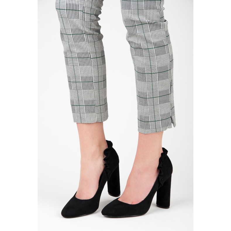 Seastar Pumpar på en stolpe med krås svart 1