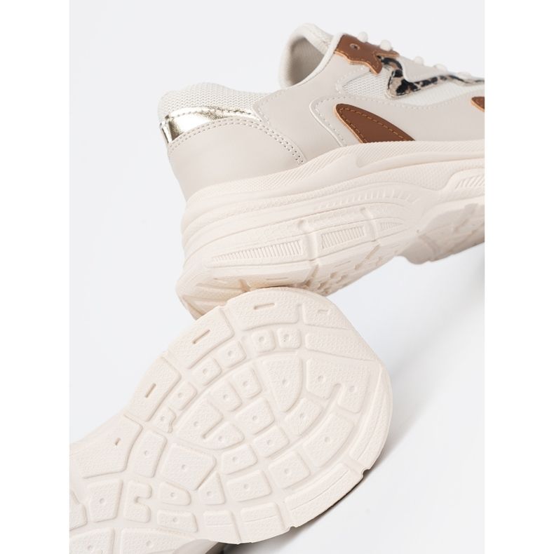 Shelvt Beige sneakers för kvinnor med tjock sula 1