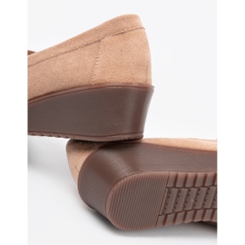 Shelvt Beige skor för mocka kilar 2