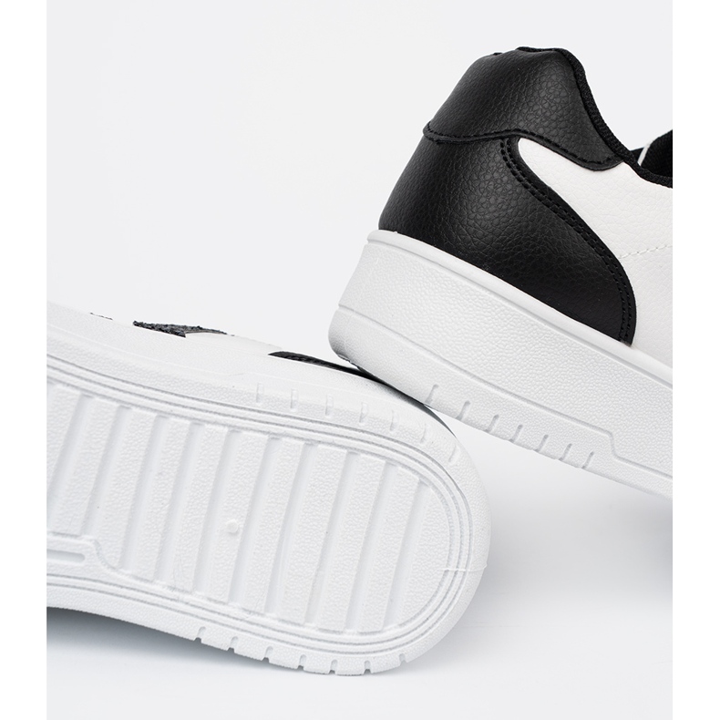 Shelvt Snygga svarta och vita sneakers med glitterinsatser 2