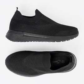 Shelvt Slip-on sportskor i svart 1