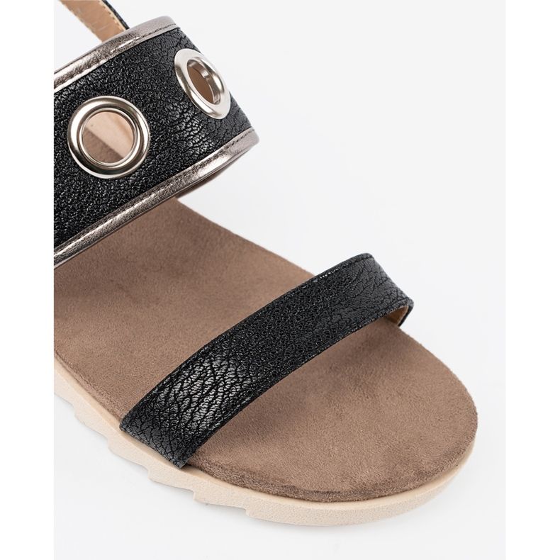 Shelvt Svarta sandaler med dekorativa metallhjul 1