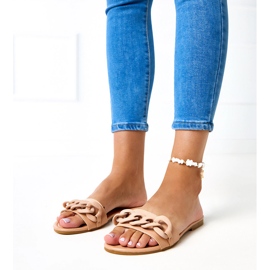 Bruna flip flops med matt kedja från Aliyan beige 1
