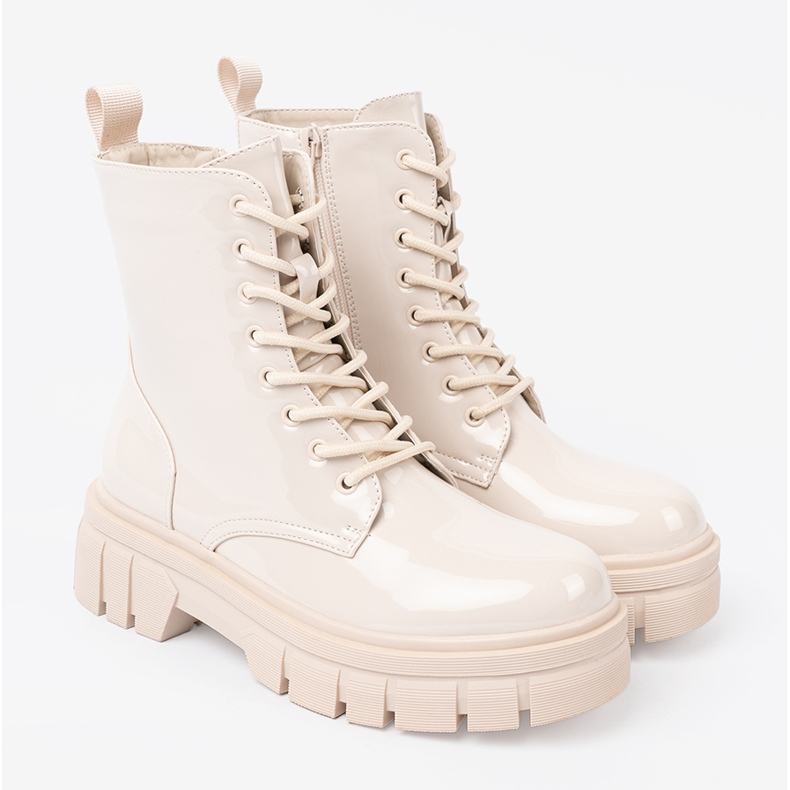 Shelvt Snygga lätta lackerade arbetare 1