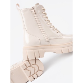 Shelvt Snygga lätta lackerade arbetare 2