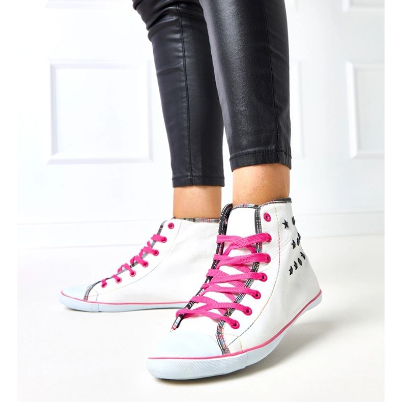 Vita ankel -sneakers med ett geometriskt mönster Kalerrt 1