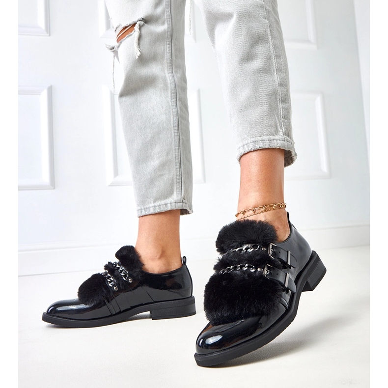 Svarta kvinnors skor med sarol päls 2