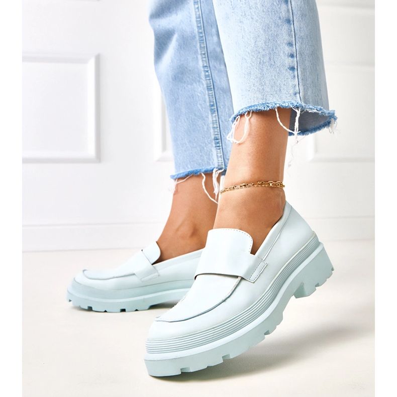 Blå mockasiner gjorda av eko -läder serafin 1