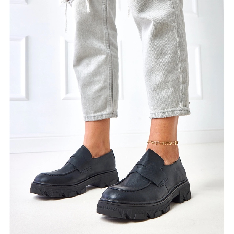 Svart kvinnamatade mockasiner kirna 1